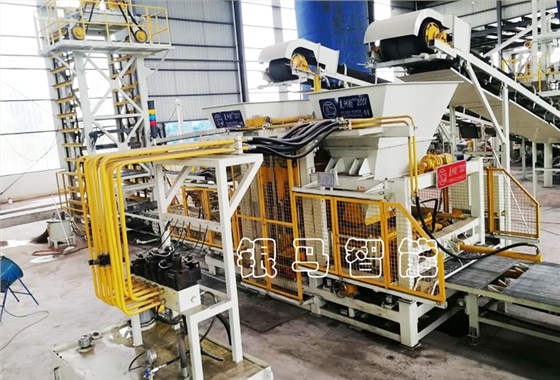 PC磚機械設(shè)備：透水磚機技術(shù)及工藝升級，為環(huán)保獻(xiàn)力！