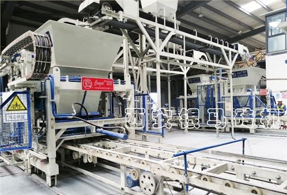 透水磚機革新升級，打響民族企業(yè)&ldquo;硬核&rdquo;品牌！