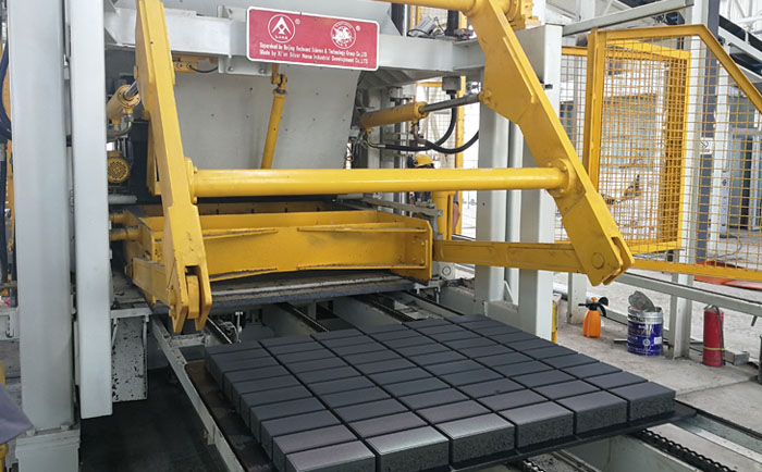 詳解銀馬透水磚自動(dòng)化生產(chǎn)線設(shè)備 詳解銀馬透水磚自動(dòng)化生產(chǎn)線設(shè)備