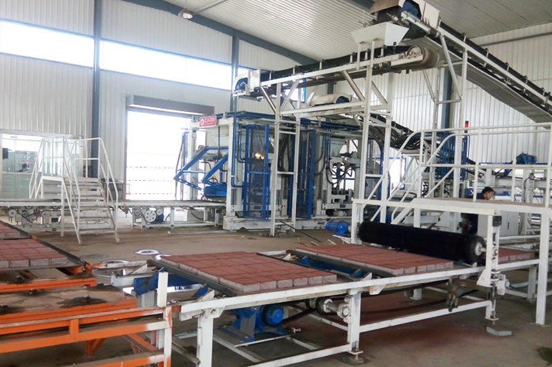 全自動透水磚機(jī)設(shè)備綠色家園的締造者