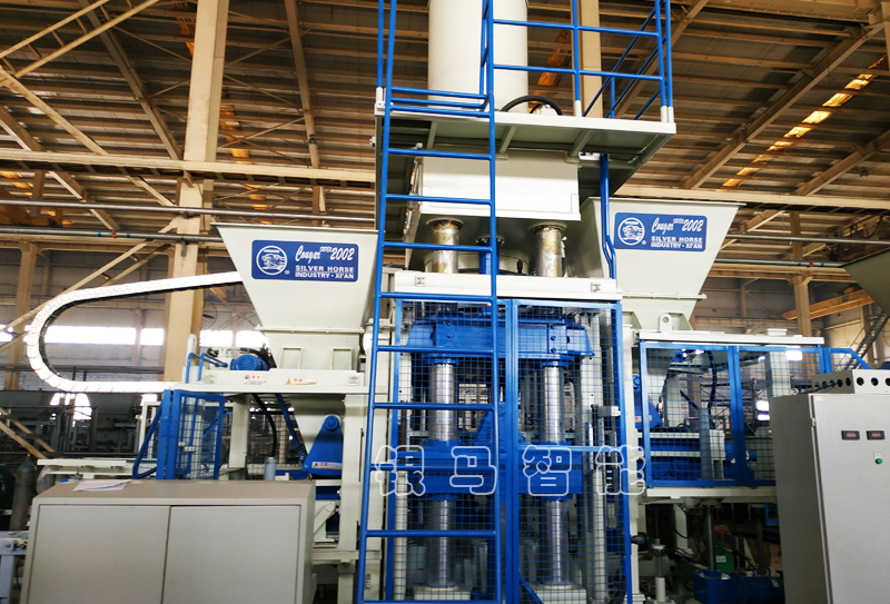 銀馬靜壓磚機設(shè)備