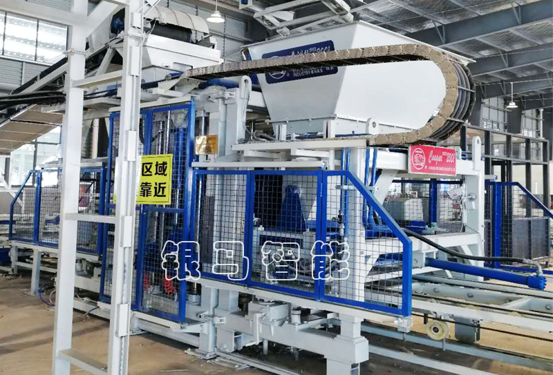 透水磚制磚機(jī)高溫季節(jié)配套設(shè)備故障問題有哪些？