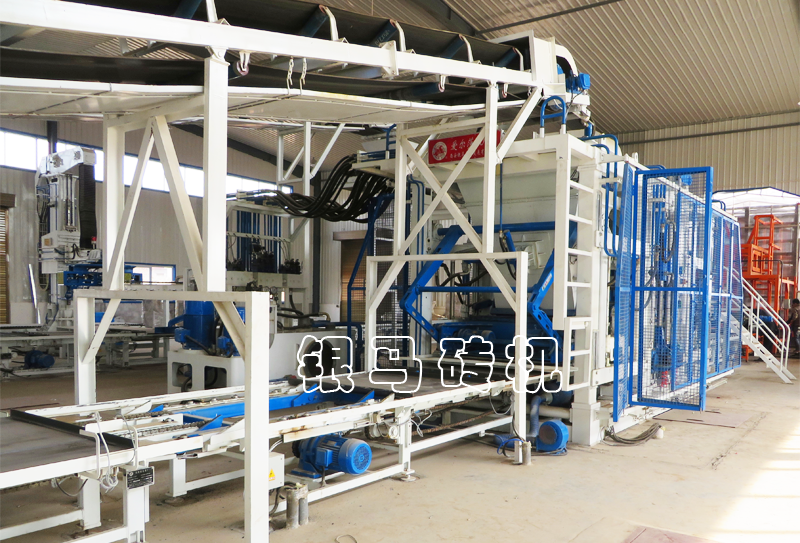 水泥磚磚機：科技革新，本質(zhì)升華