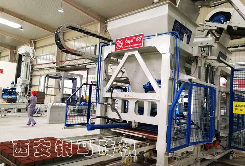 透水磚機(jī)設(shè)備生產(chǎn)線與眾不同的生產(chǎn)體驗(yàn)從智能化開始！