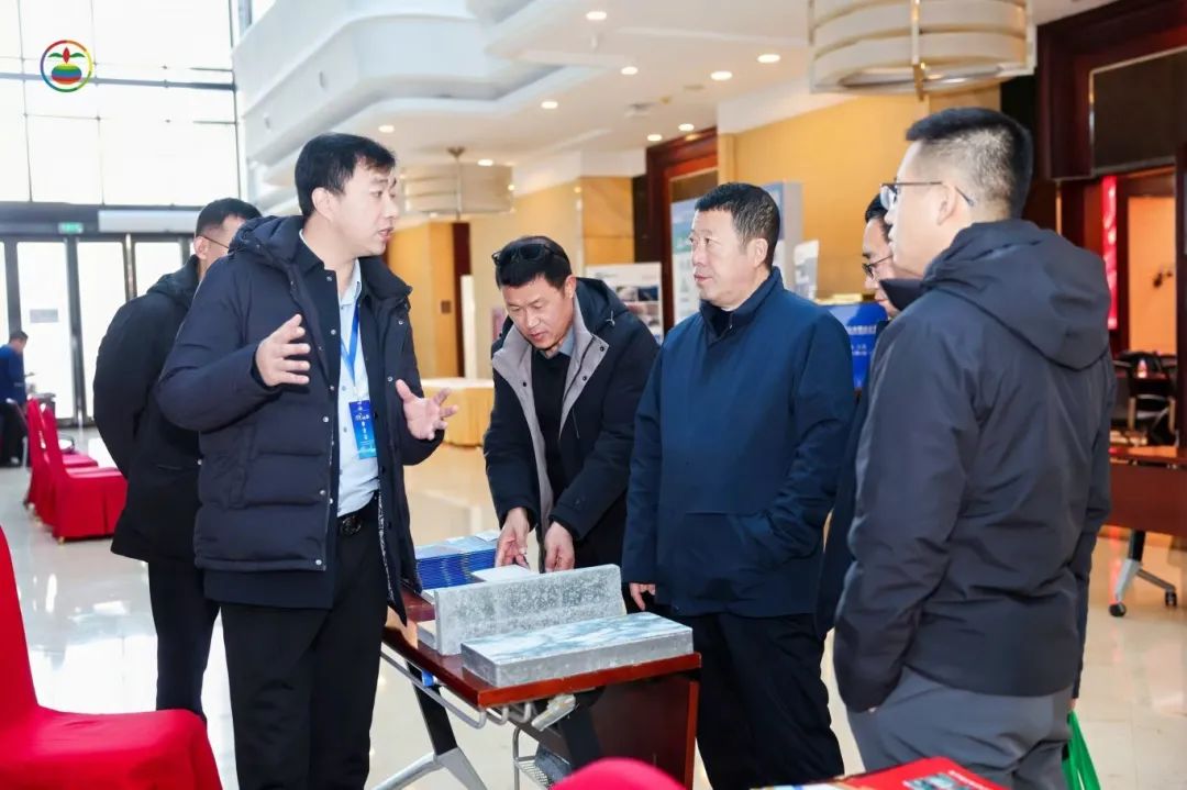 西安銀馬2025Plus壓振全能磚/ 石一體生產(chǎn)線